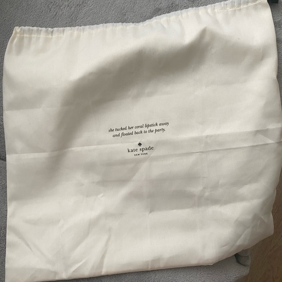 Kate spade bag w/ wallet - Picture 11 of 11